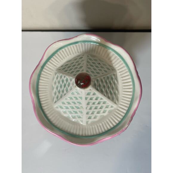 Avon Beary Go Round Musical Carousel - for Display / Parts Only - Picture 3 of 4